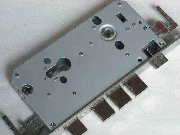 南明24小时上门开锁公司