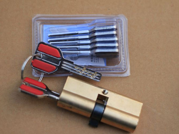 南明24小时上门开锁公司